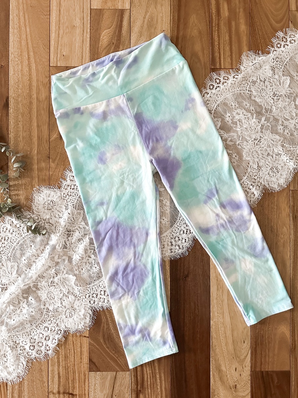 Women's Tie-Dye Capris - Pastel Blue & Lavender